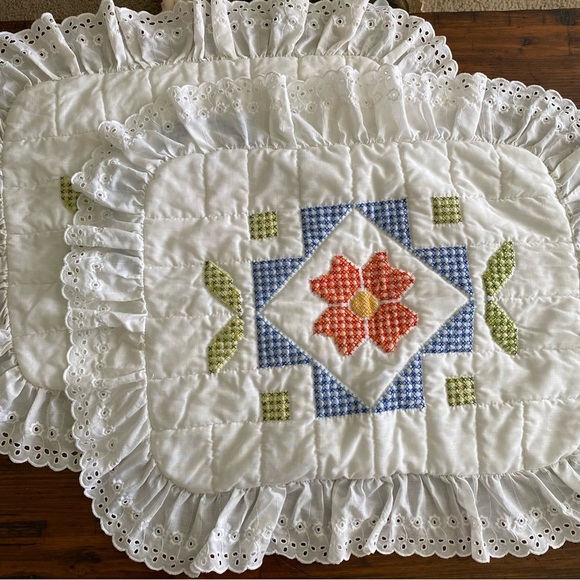 Vintage Ruffles Lace Cross Stitch Floral Pillow Case Cover Cushion Cottagecore - Picture 1 of 16